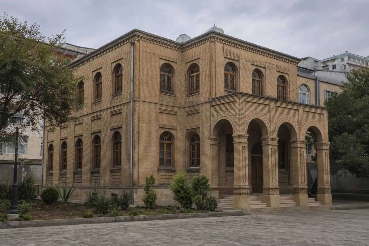 نمای ساختمان تاریخی موزه تاریخ آمل