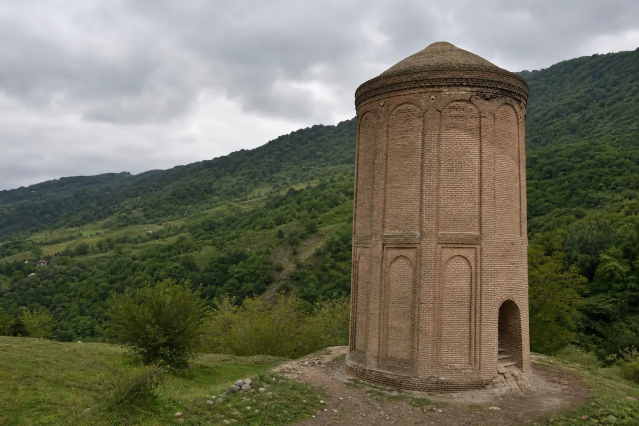 برج رسکت در دره سرسبز دودانگه ساری