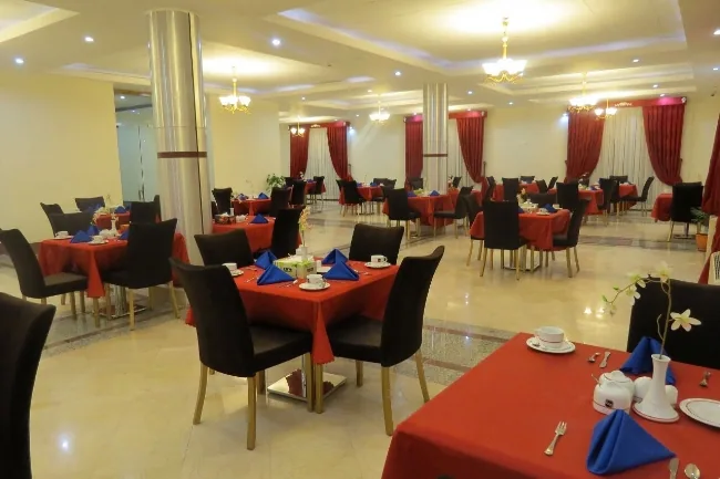 هتل نیکان بافق — عکس ۴