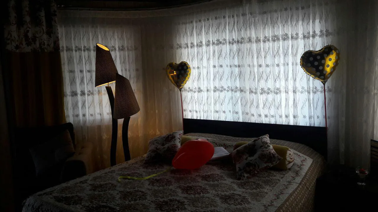 اتاق سه تخته ممتاز — هتل بهشت تالاب