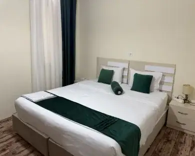 هتل آپارتمان پدر من — عکس ۴