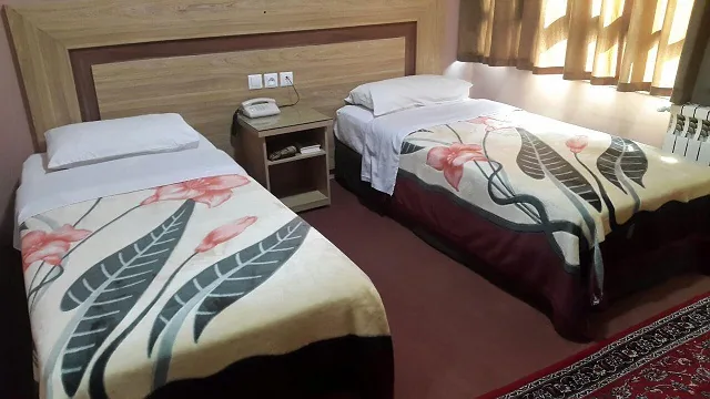 اتاق دو تخته دبل — هتل ایران اصفهان
