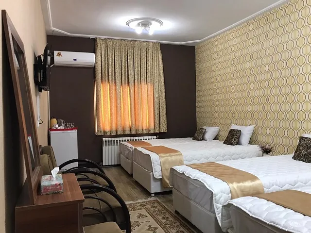 اتاق دو تخته توئین — هتل وندیک همدان
