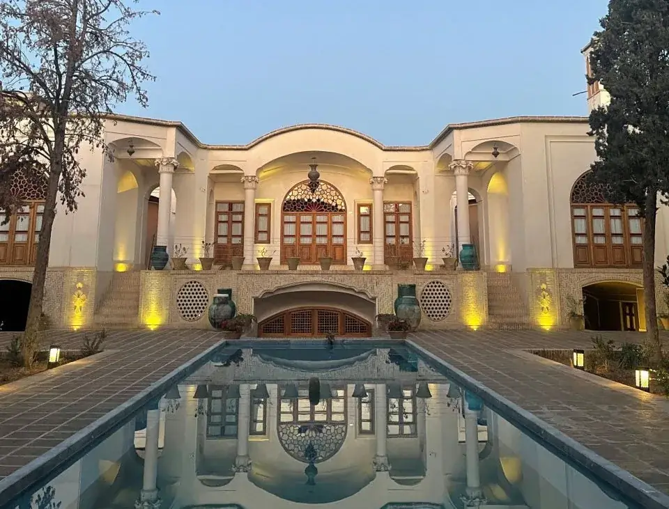 هتل عمارت ماندگار کاشان