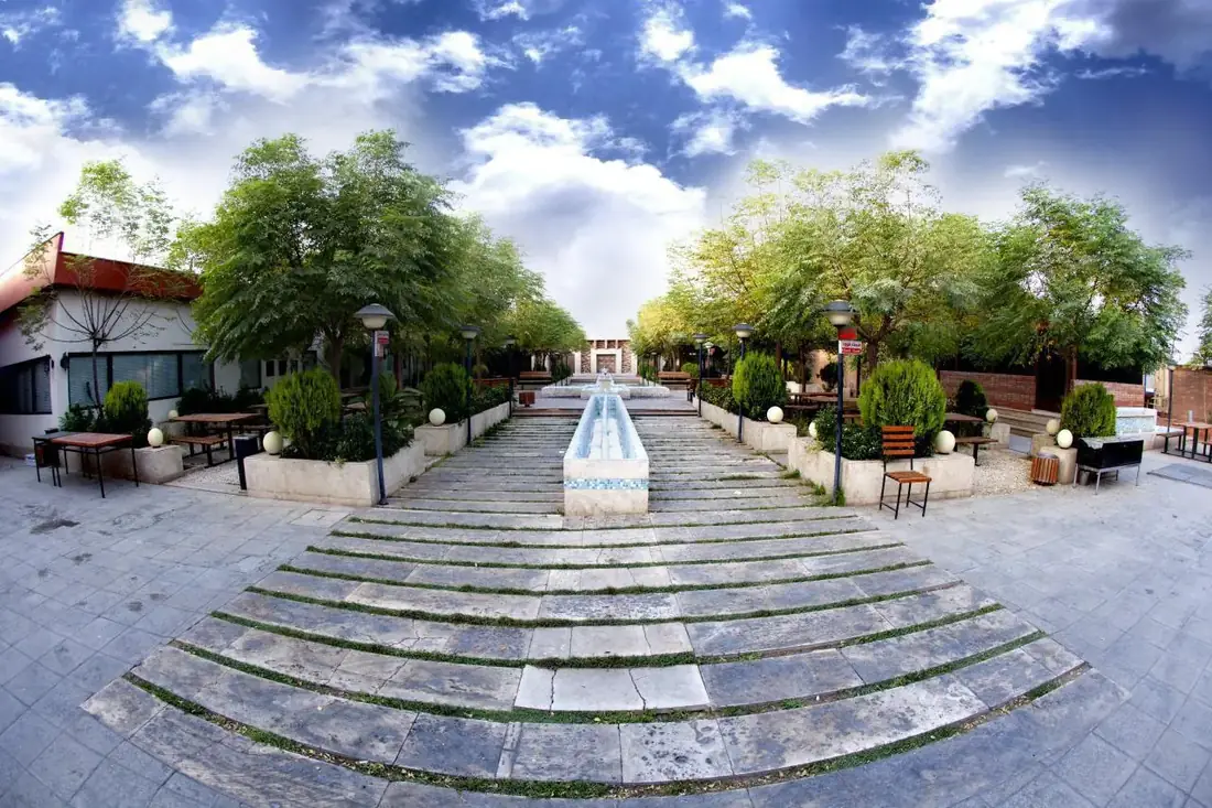 هتل خانه رز کاشان