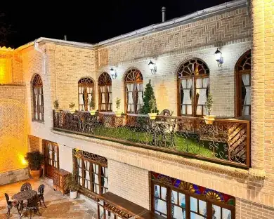 هتل بوتیک سنتی کرمانشاه