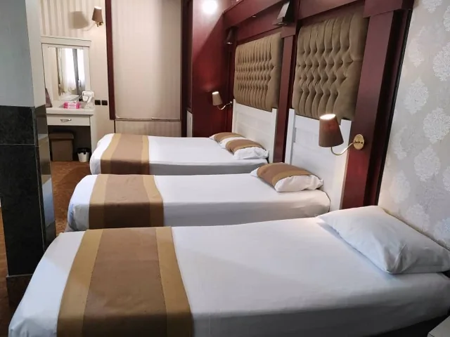 اتاق چهارتخته — هتل نیما مشهد