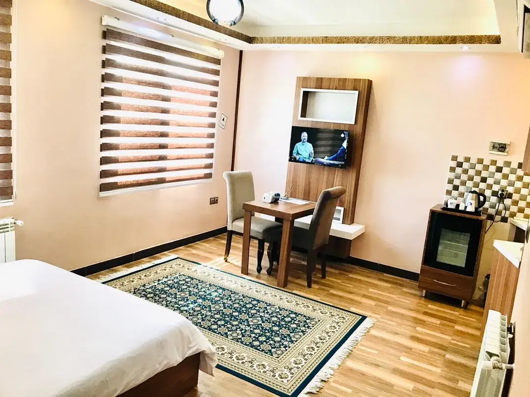 اتاق چهارنفره(دوتخته دبل+سرویس اضافه) — هتل خزرماسال رشت