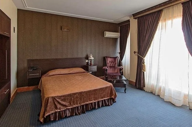 اتاق دو تخته دبل رویال رو به دریا — هتل پدیدار خزر رودسر