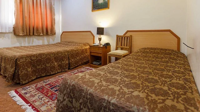 اتاق دو تخته دبل — هتل ساسان شیراز