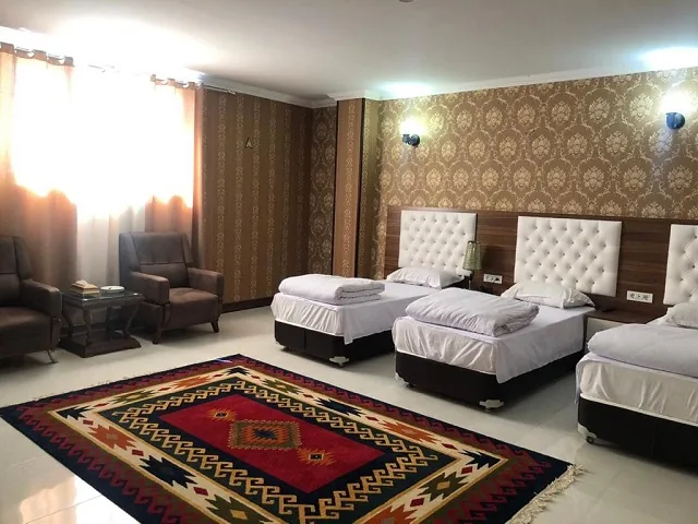 اتاق دو تخته توئین — هتل عطر سیب سیرجان