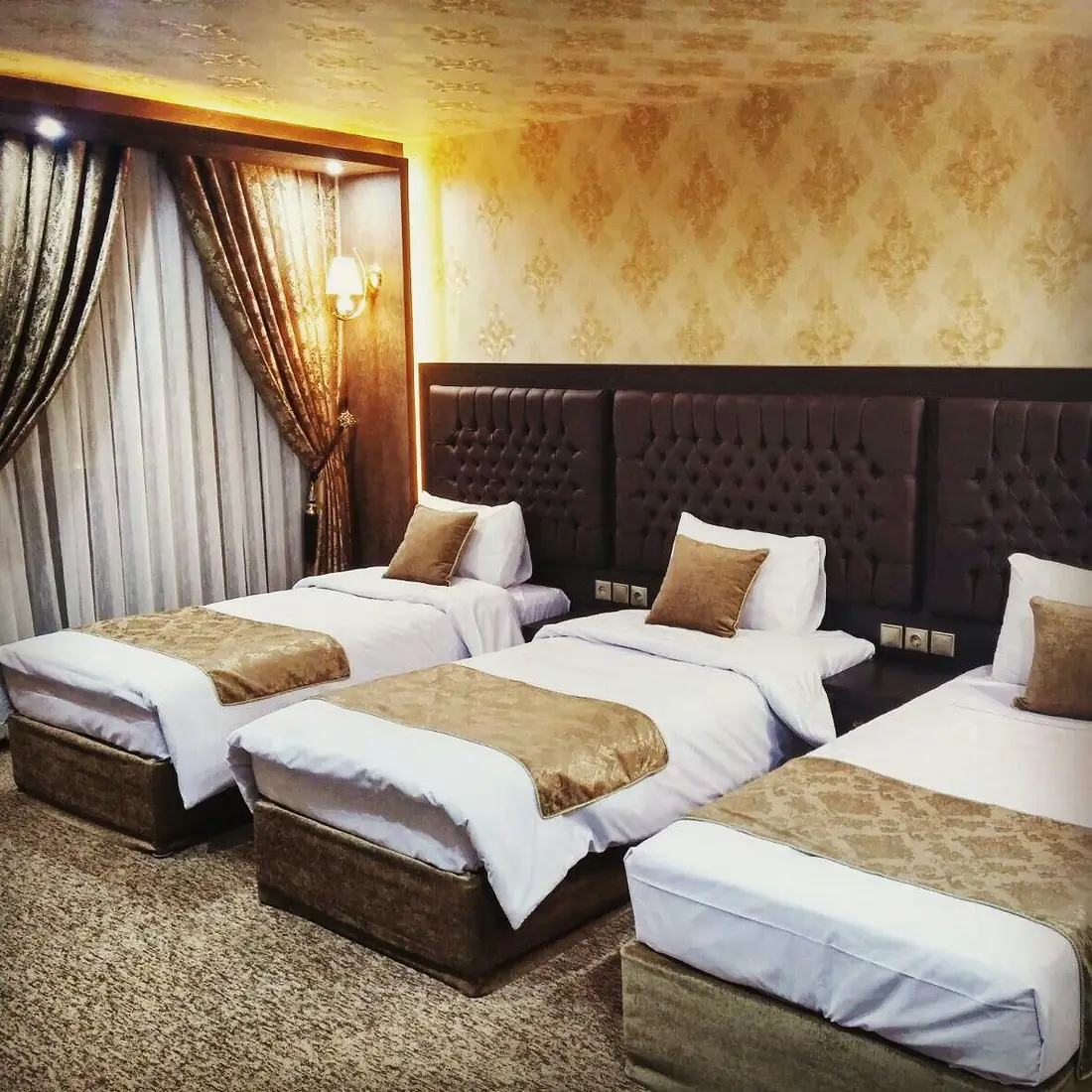 اتاق یک تخته کینگ — هتل گسترش تبریز