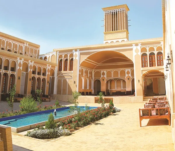 هتل سنتی مظفر یزد