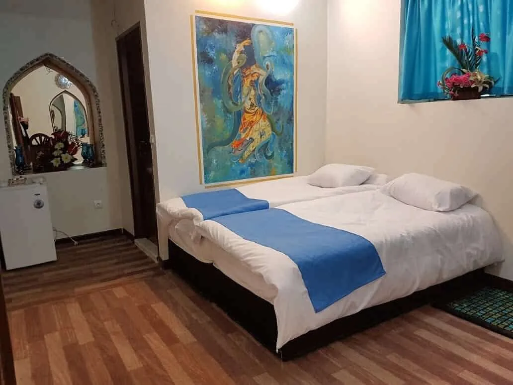 اتاق کانکت پنج نفره — هتل سرای اردیبهشت اصفهان