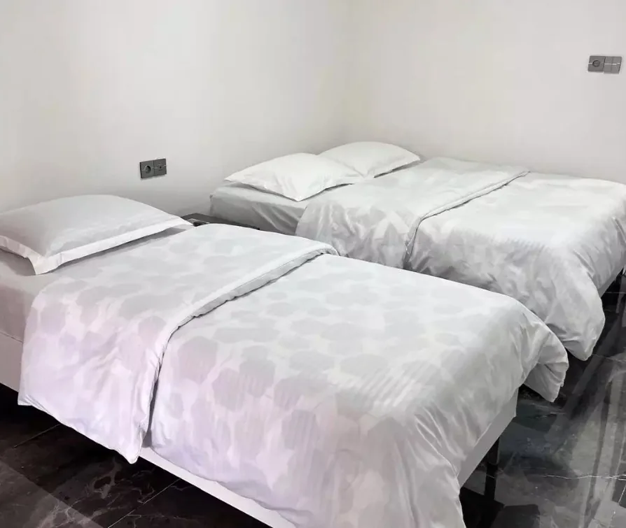 اتاق پنج تخته — هتل خان صبوری