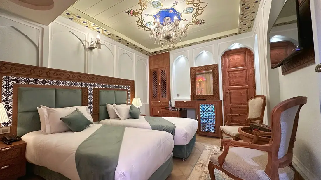 اتاق دوتخته برای یک نفر — هتل بوتیک سنتی یوتاب شیراز
