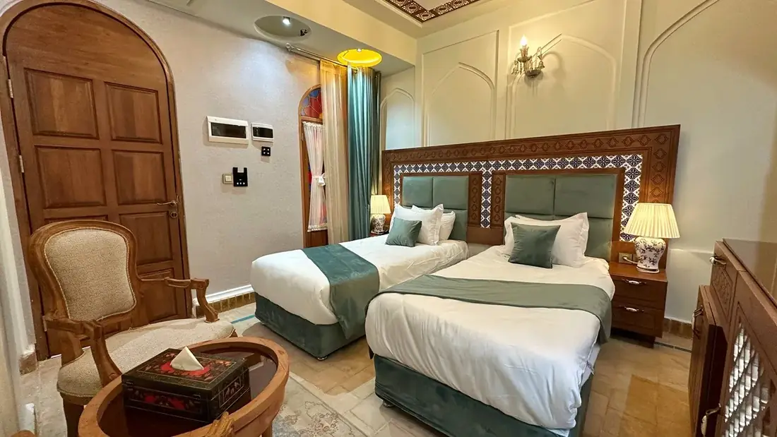 اتاق دوتخته دبل ویژه — هتل بوتیک سنتی یوتاب شیراز