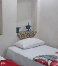 اتاق سه تخته طبقه همکف — هتل سنتی سرابی شوشتر