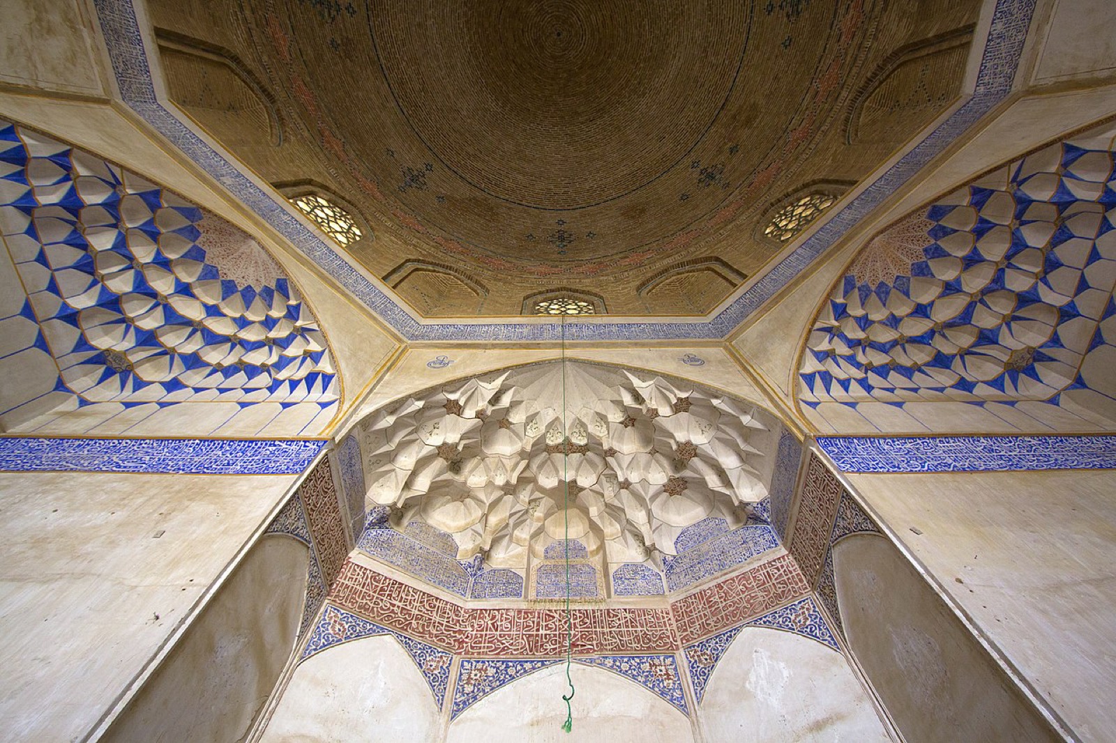 مسجد جامع کاشان؛ مسجد کهن با مناره‌ی سلجوقی + تاریخچه، آدرس و بازدید